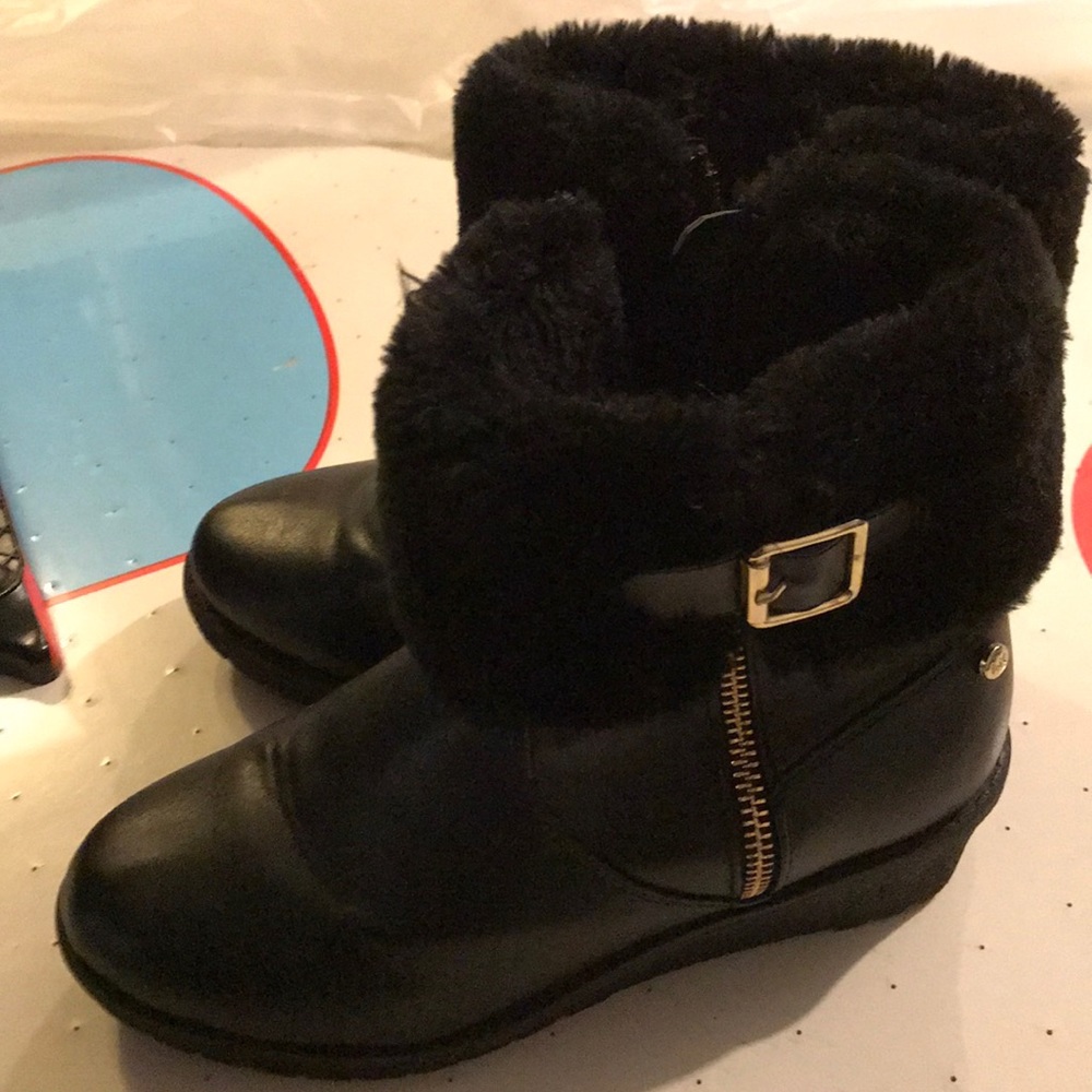 Girls boots